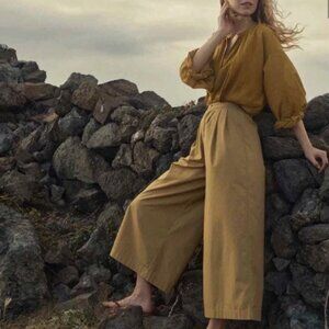 Doen Gold Button-Up Blouse M